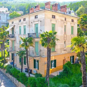 With Patio 50m From The And Lungomare Apartment Opatija